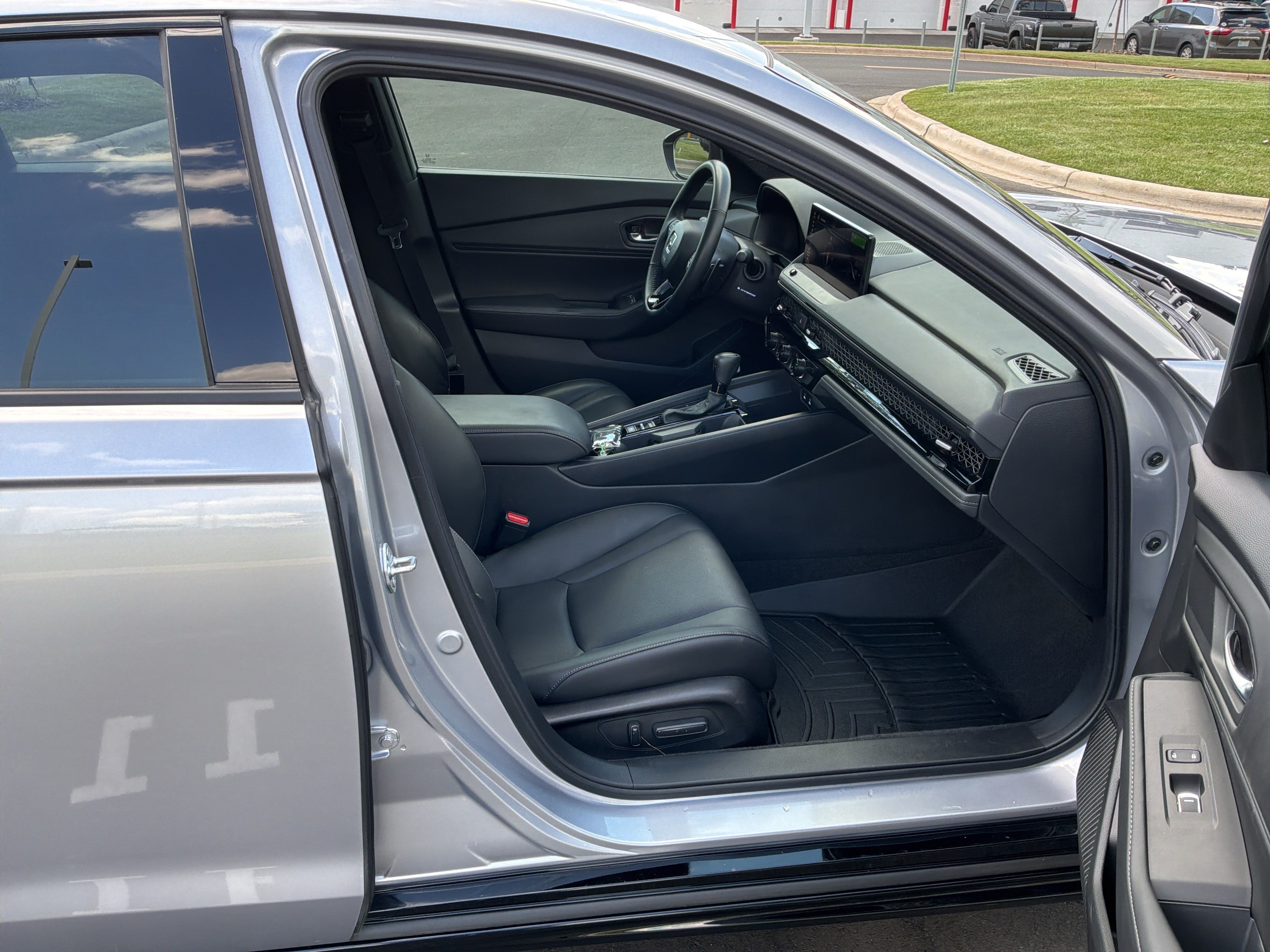Used 2024 Honda Accord Sport image 30
