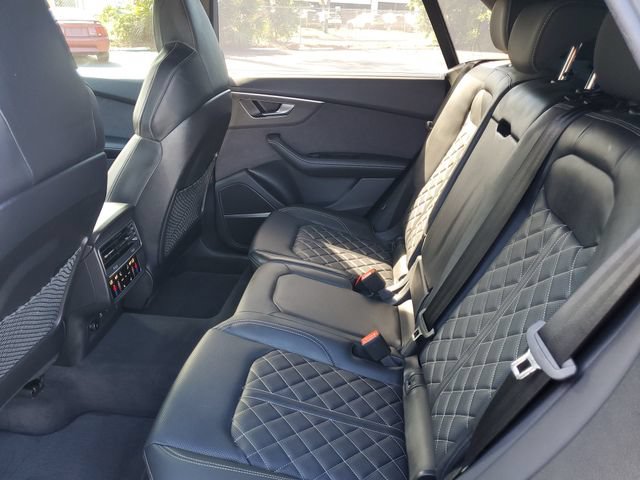 Used 2025 Audi SQ8 Premium Plus AWD/4WD image 12