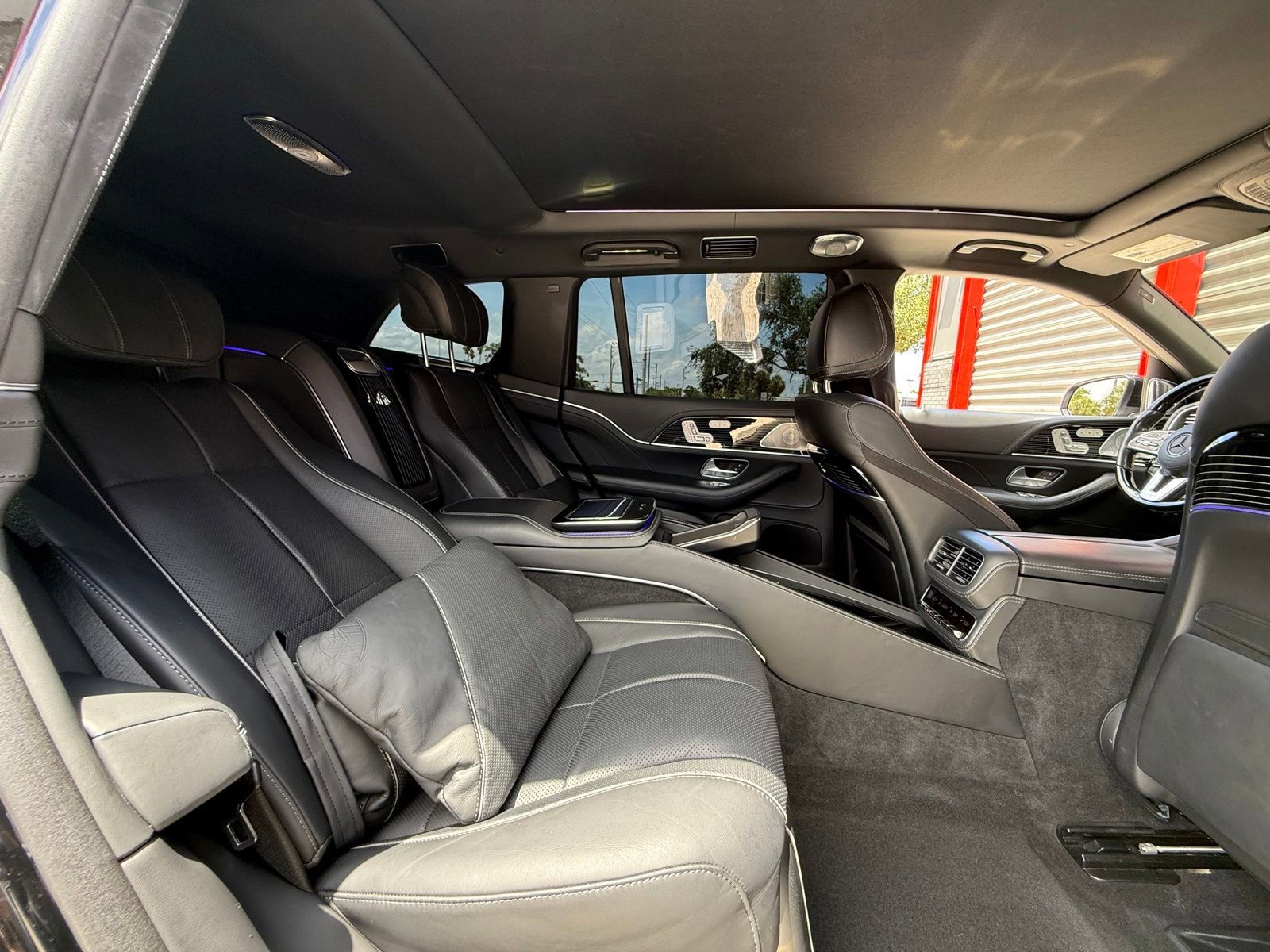 Used 2021 Mercedes-Benz Maybach GLS 600 4MATIC image 33