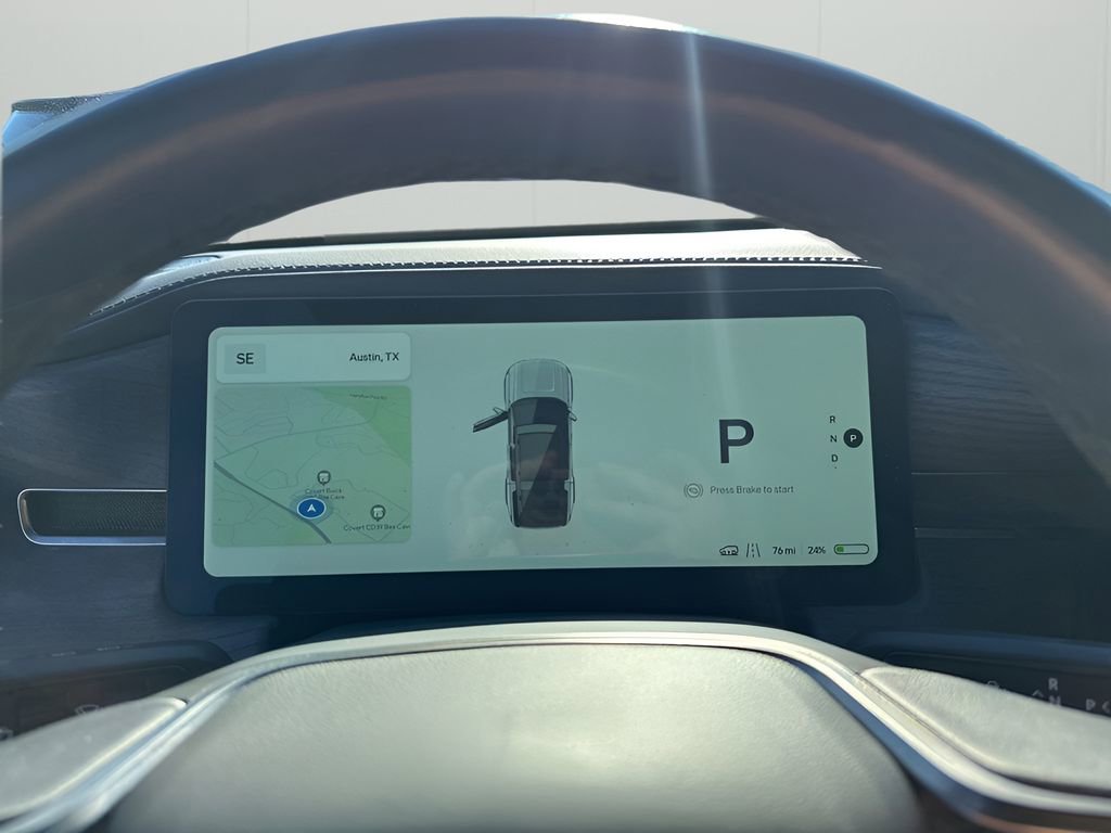 Used 2024 Rivian R1S Adventure image 33