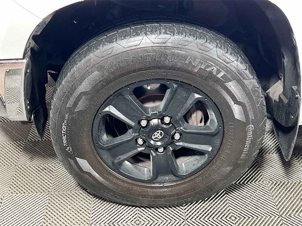Used 2014 Toyota Tundra SR5 w/ SR5 Upgrade Package image 27