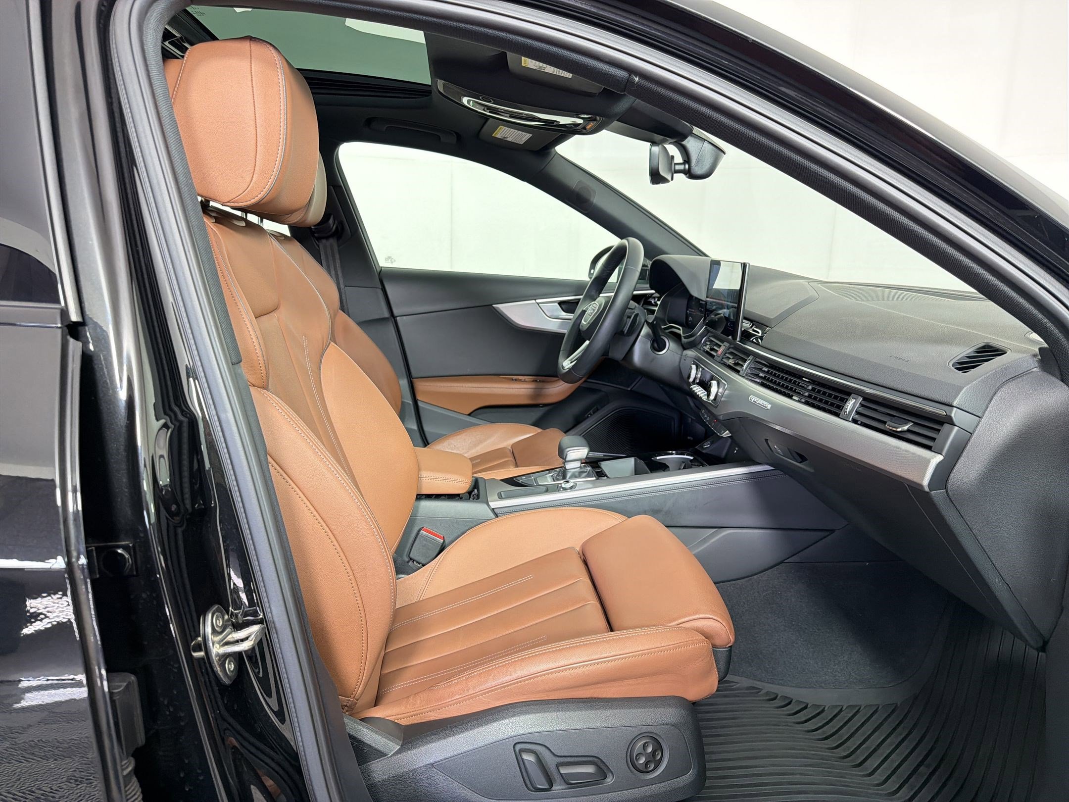 Used 2023 Audi A4 2.0T Premium Plus w/ Premium Plus Package image 31