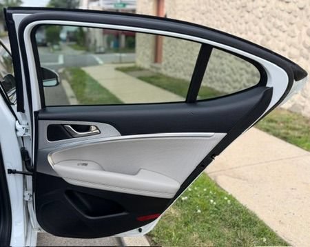 Used 2022 Genesis G70 3.3T w/ Sport Advanced Package AWD/4WD image 19