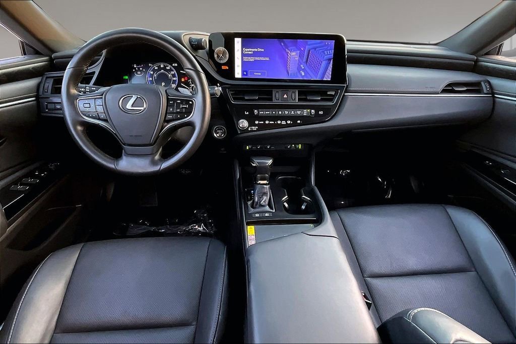 Used 2024 Lexus ES 300h w/ Premium Package FWD image 7
