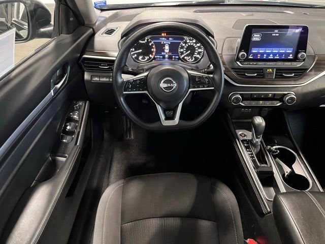 Used 2023 Nissan Altima 2.5 SV image 18