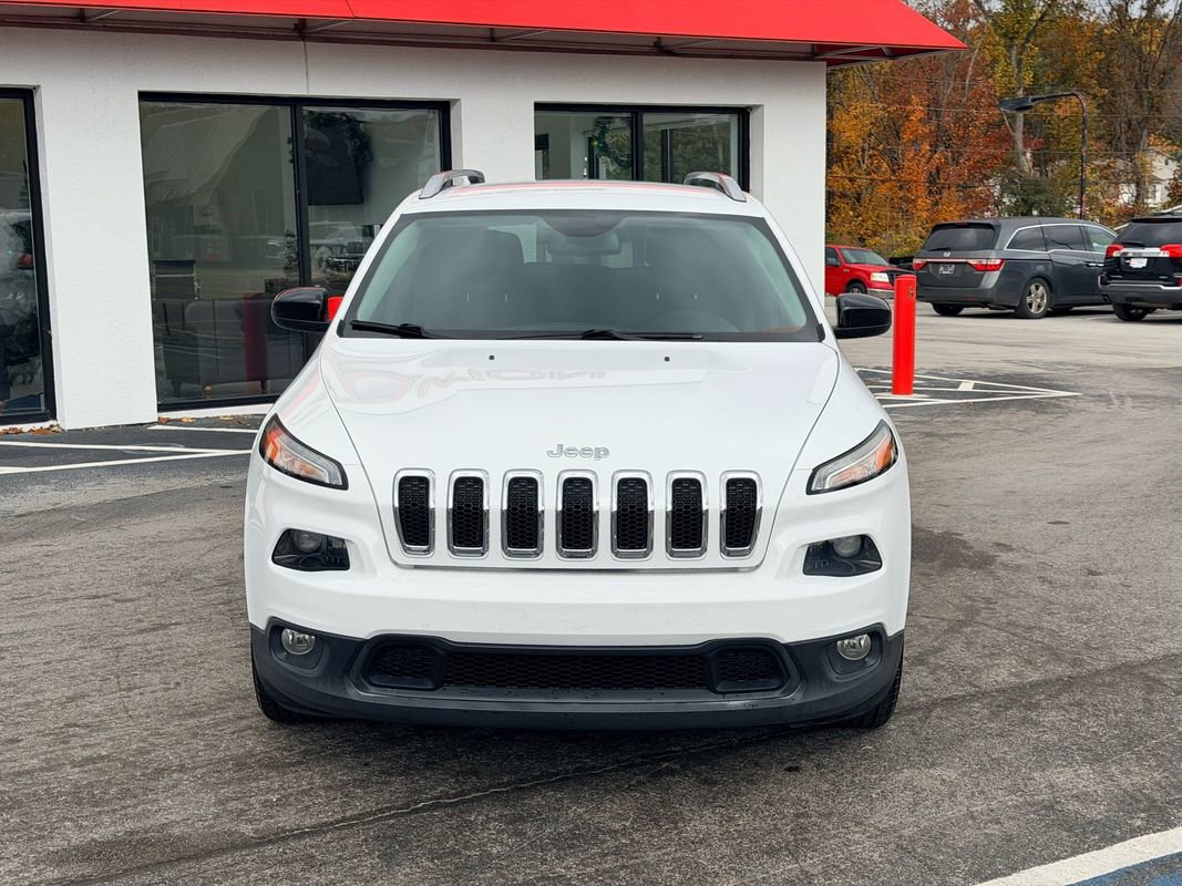 Used 2017 Jeep Cherokee Latitude image 9