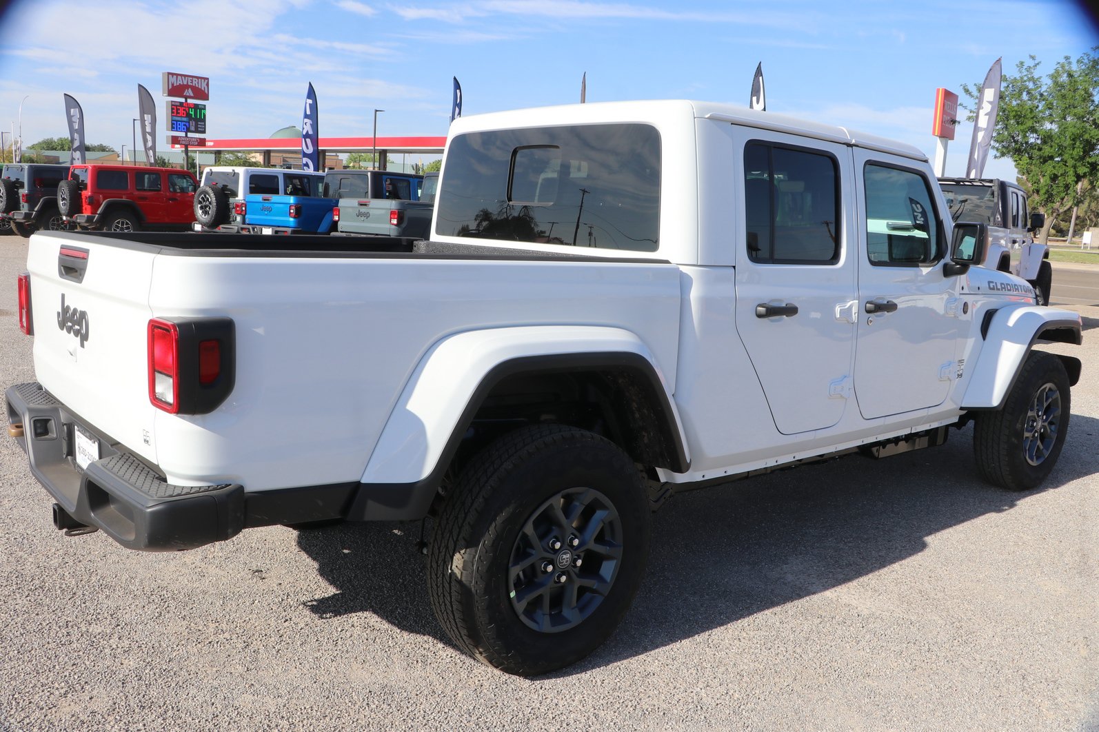 New 2026 Jeep Gladiator Mojave AWD/4WD image 7