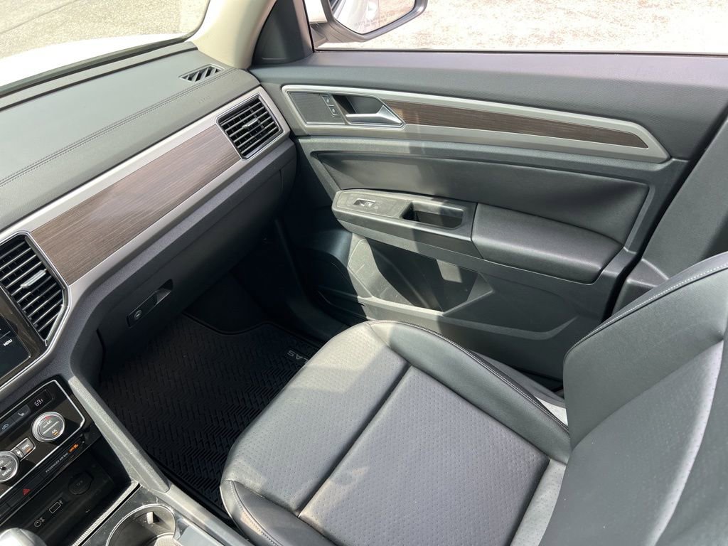 Used 2019 Volkswagen Atlas SEL R-Line FWD image 26