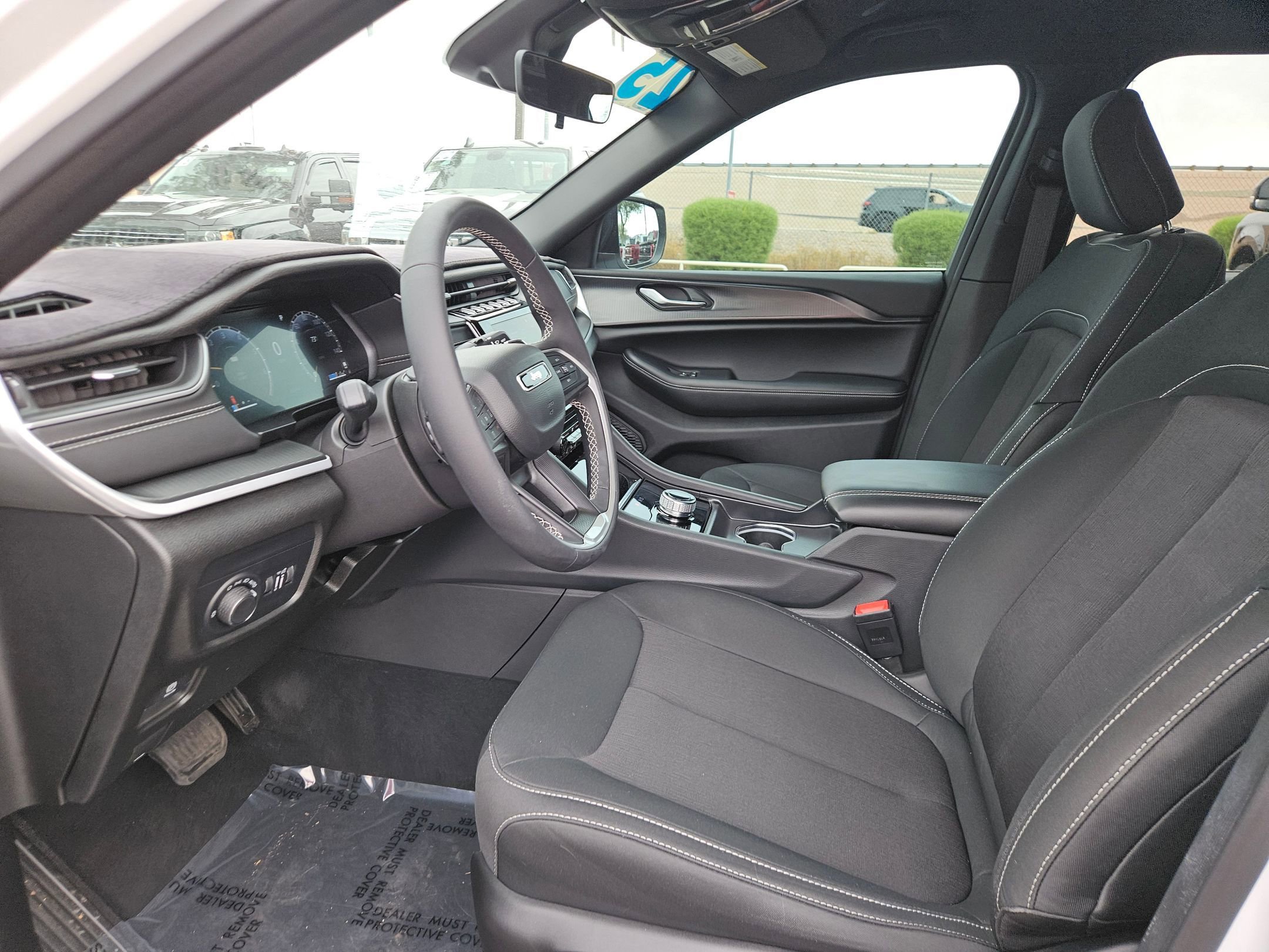 Used 2025 Jeep Grand Cherokee Laredo w/ Trailer Tow Package RWD image 20