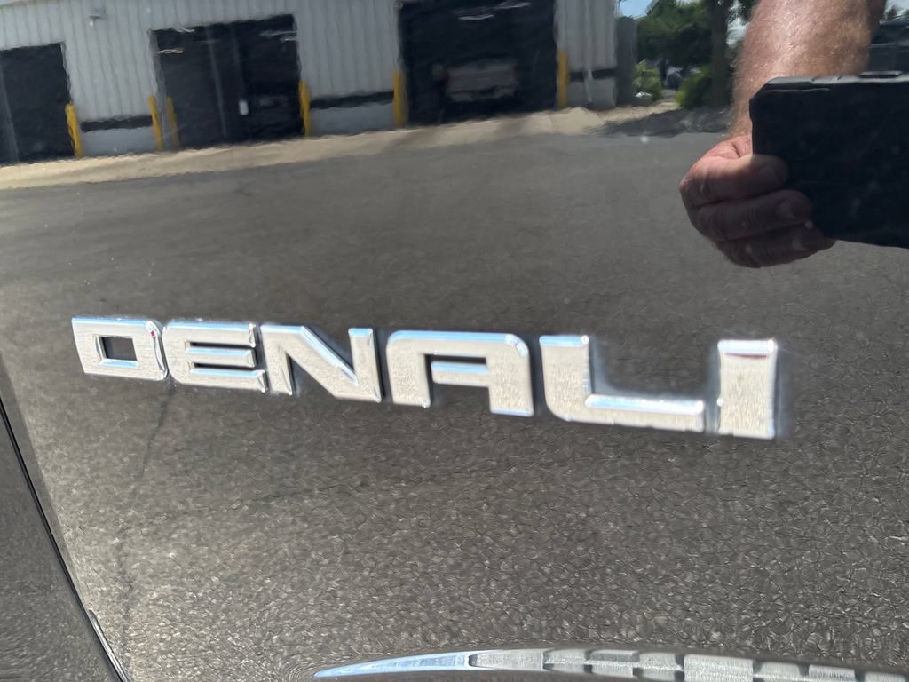 Used 2018 GMC Canyon Denali AWD/4WD image 10