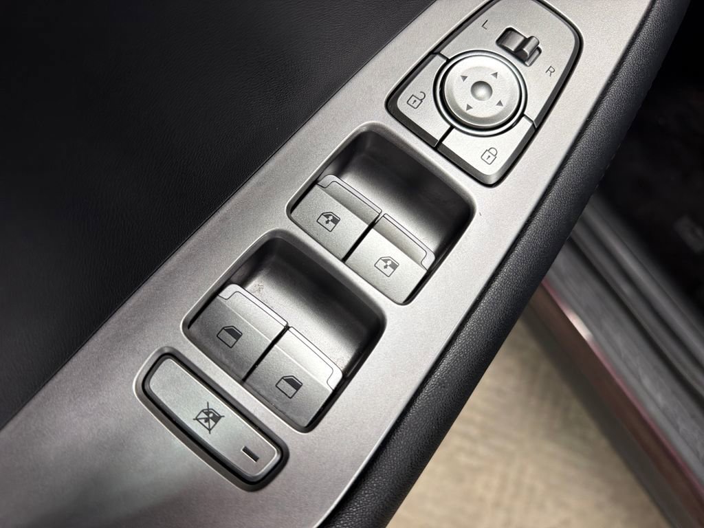 Used 2020 Hyundai Palisade SE FWD image 17