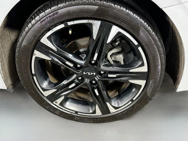 Used 2023 Kia K5 GT-Line image 32