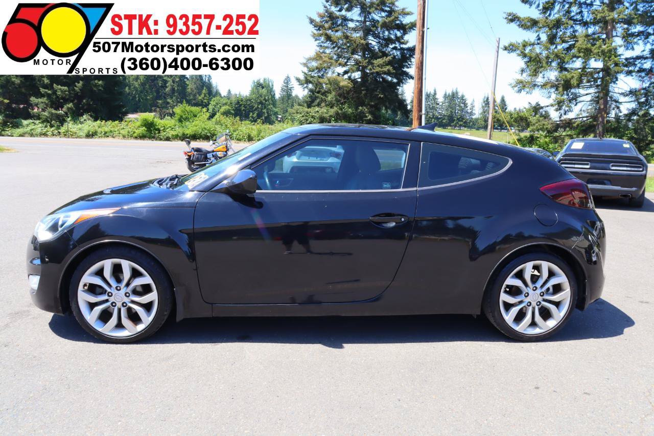 Used 2013 Hyundai Veloster w/ Style Pkg FWD image 3