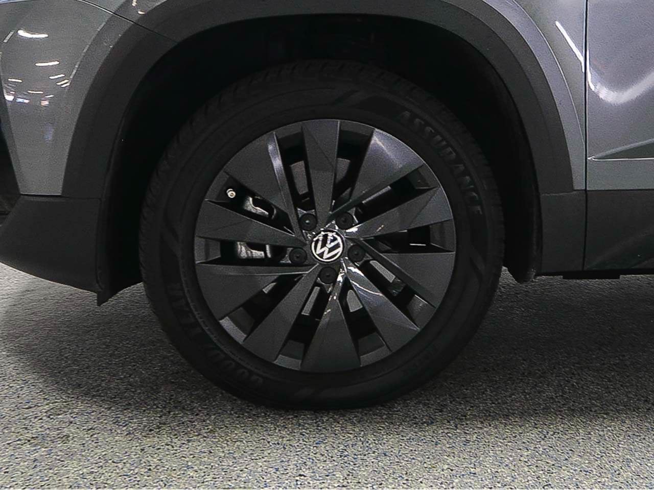 Used 2022 Volkswagen Taos S FWD image 5