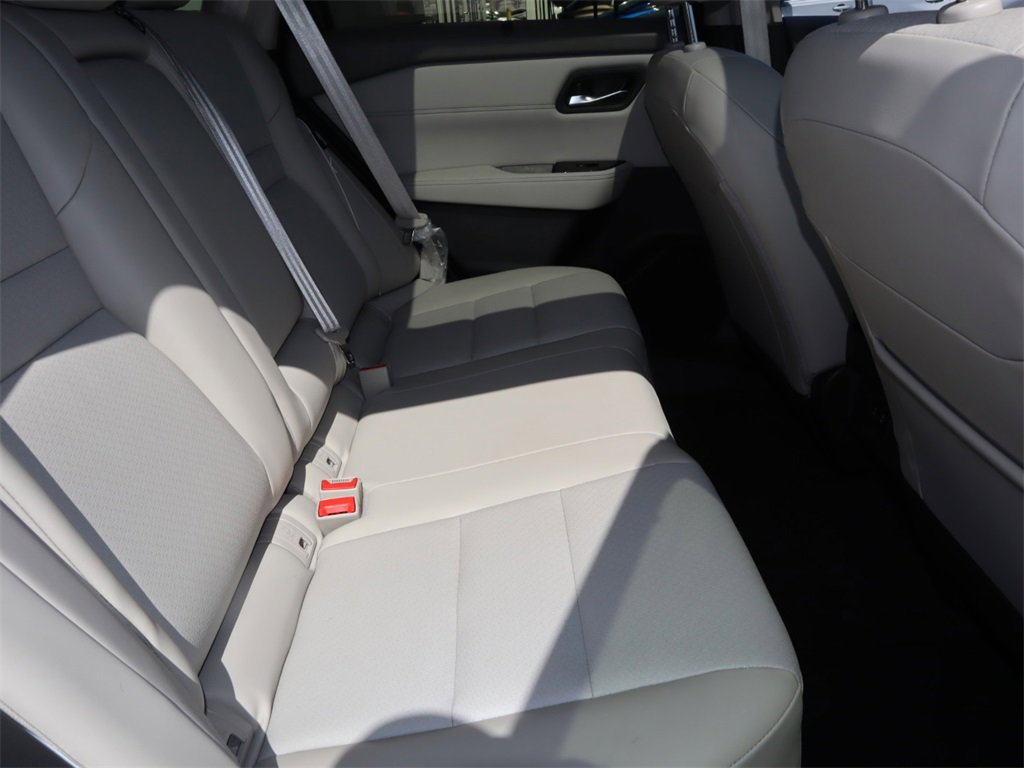 Certified 2025 Nissan Rogue SV w/ SV Premium Package image 29