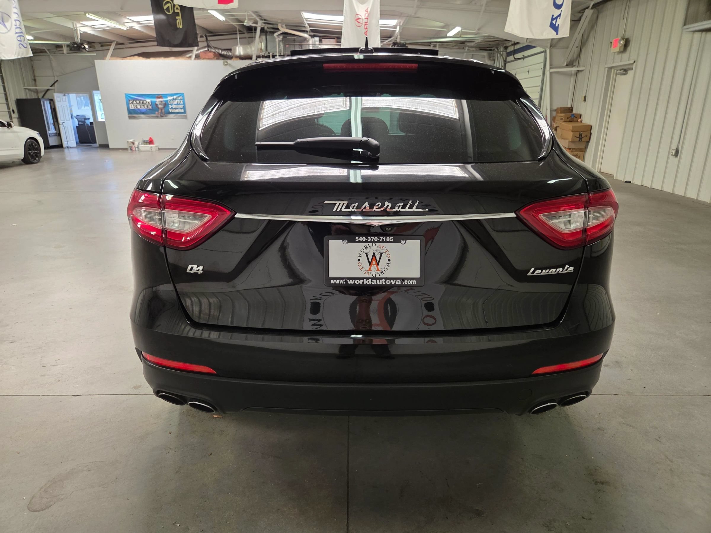 Used 2017 Maserati Levante AWD/4WD image 6