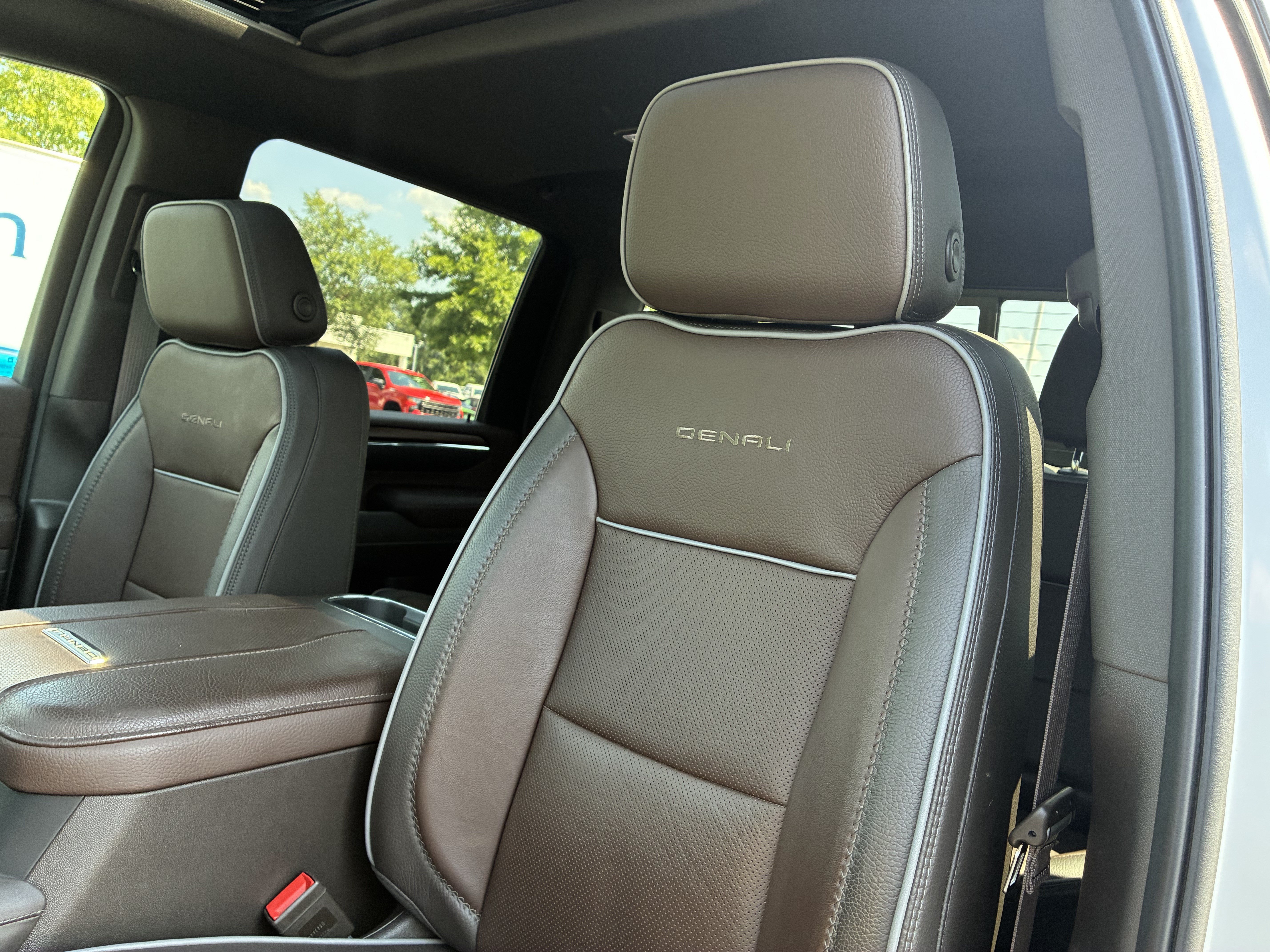 Used 2024 GMC Sierra 2500 Denali w/ Denali Reserve Package AWD/4WD image 22