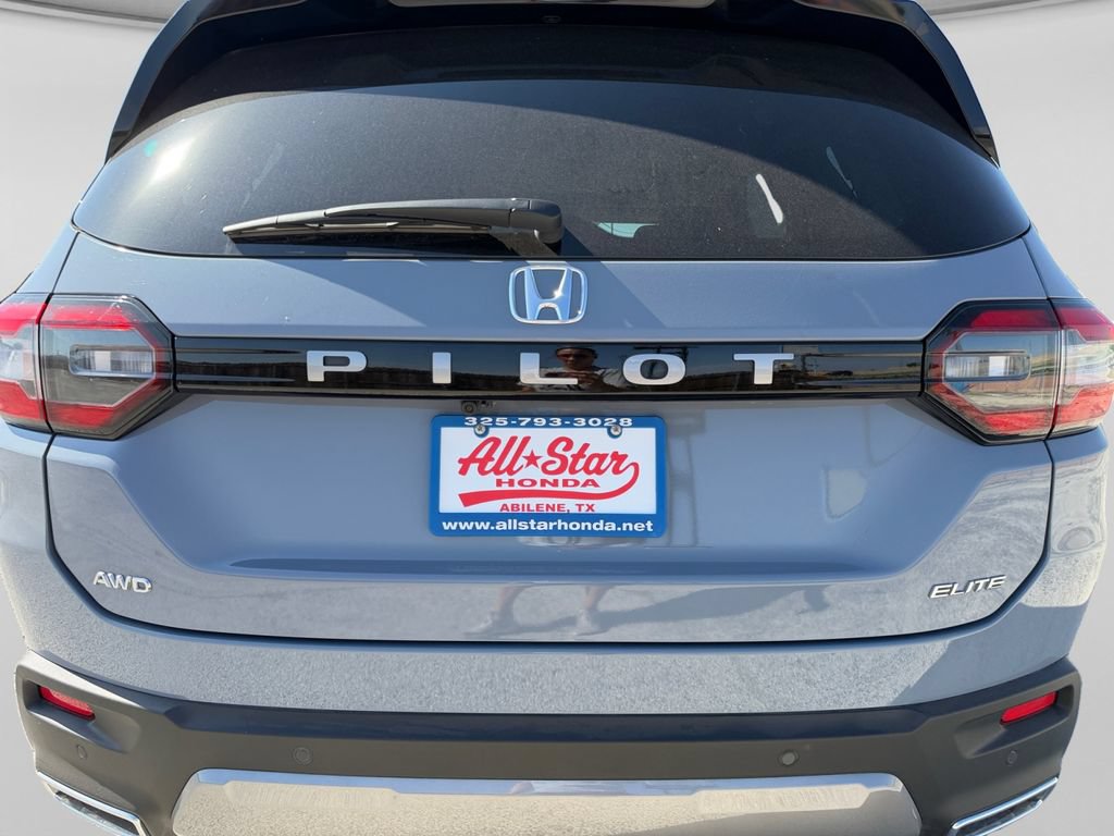 Used 2026 Honda Pilot Elite image 11
