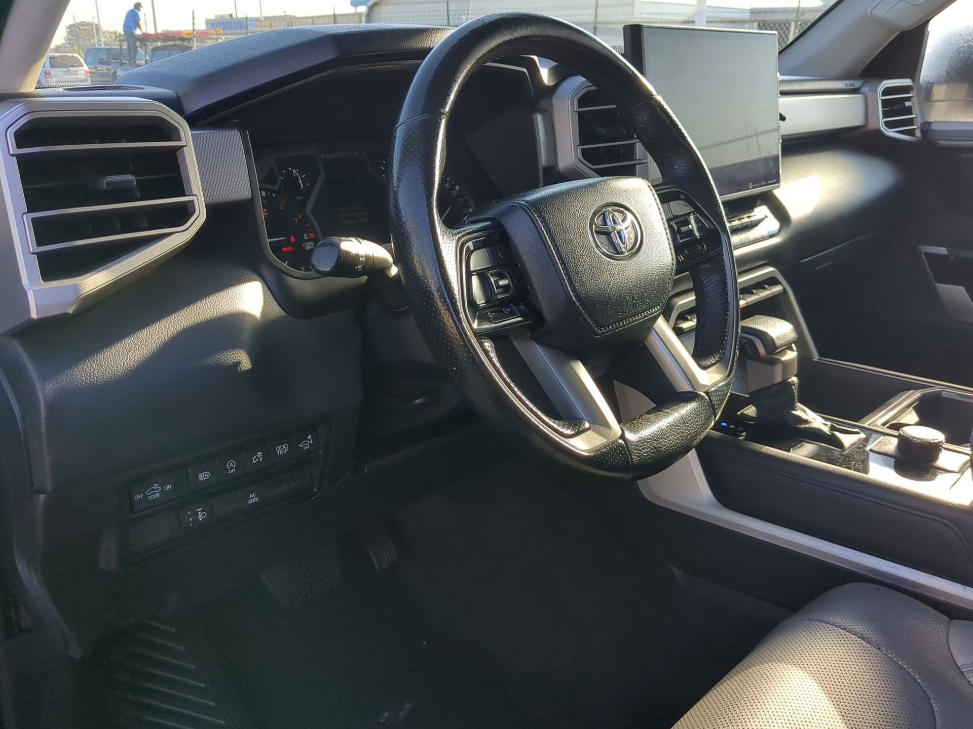 Used 2023 Toyota Tundra Limited image 13