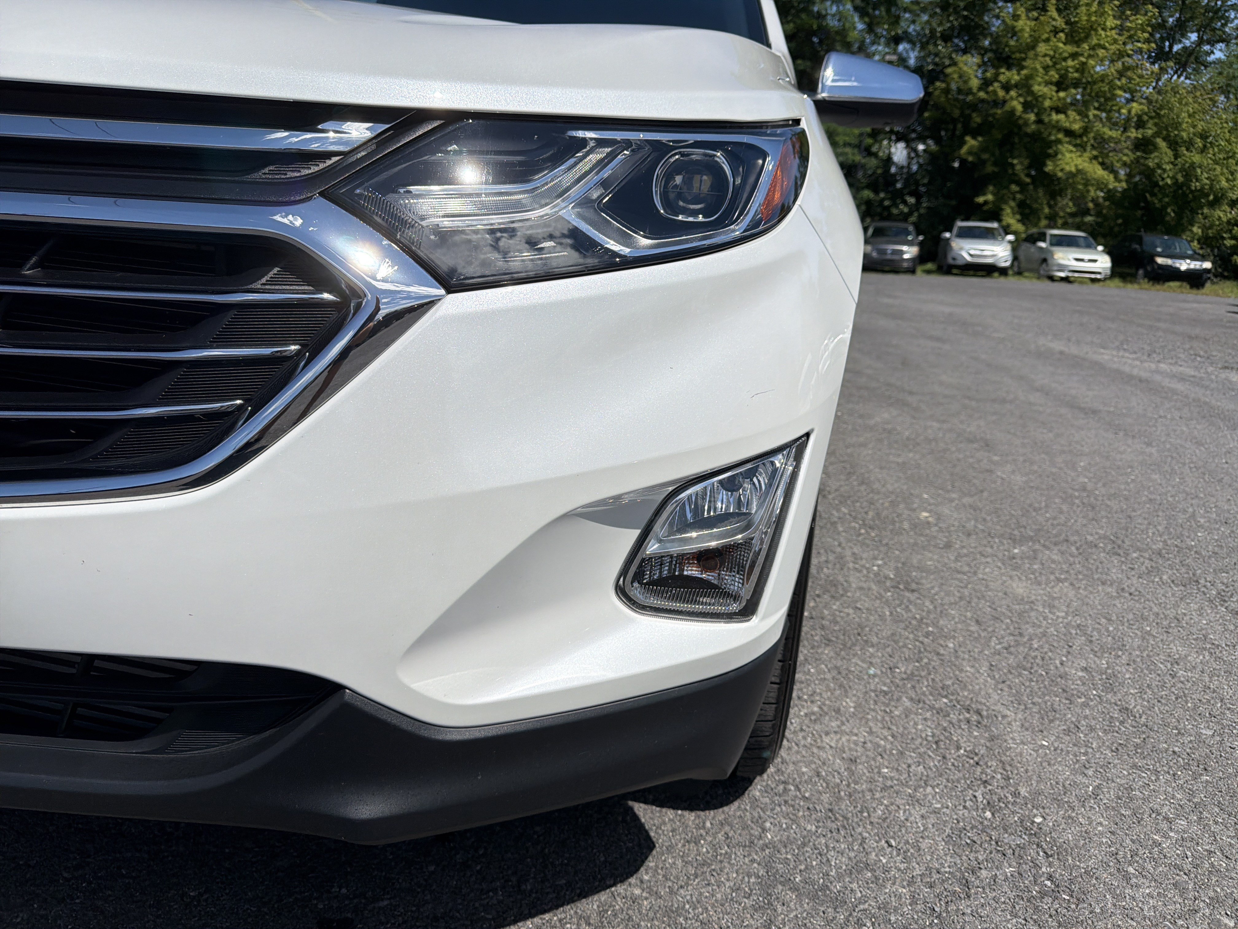 Used 2018 Chevrolet Equinox Premier AWD/4WD image 12