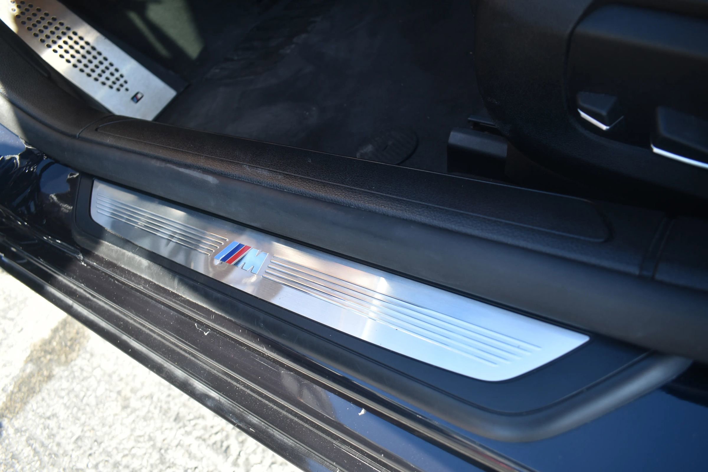 Used 2015 BMW 740i image 8