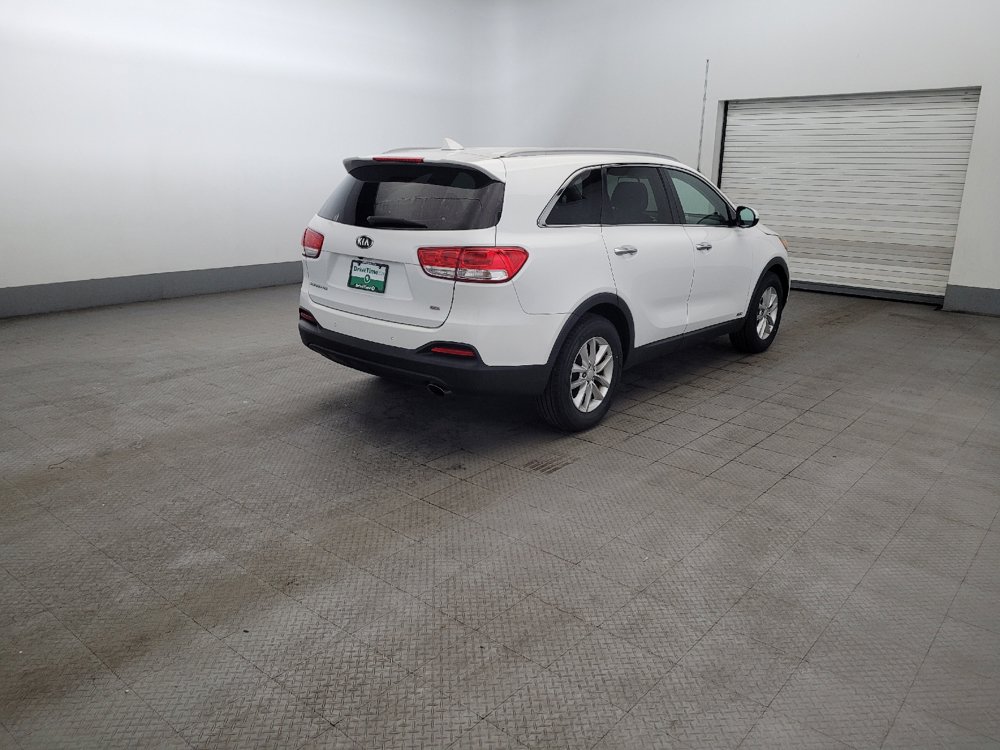 Used 2016 Kia Sorento AWD w/ LX Convenience Package image 9