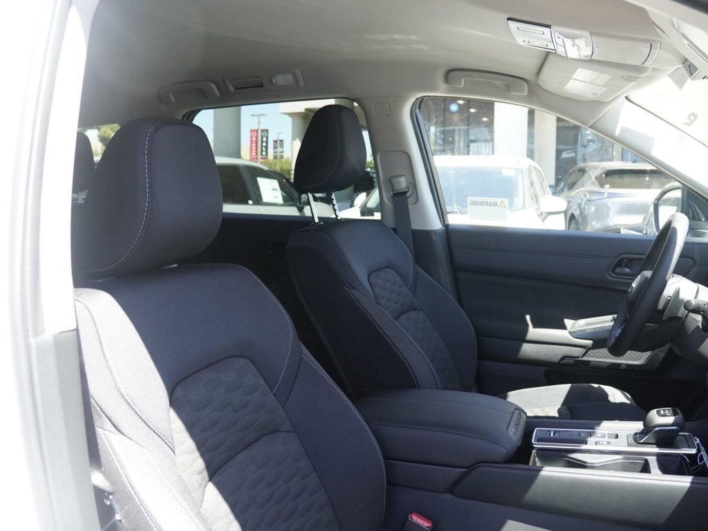 New 2026 Nissan Pathfinder SV image 19