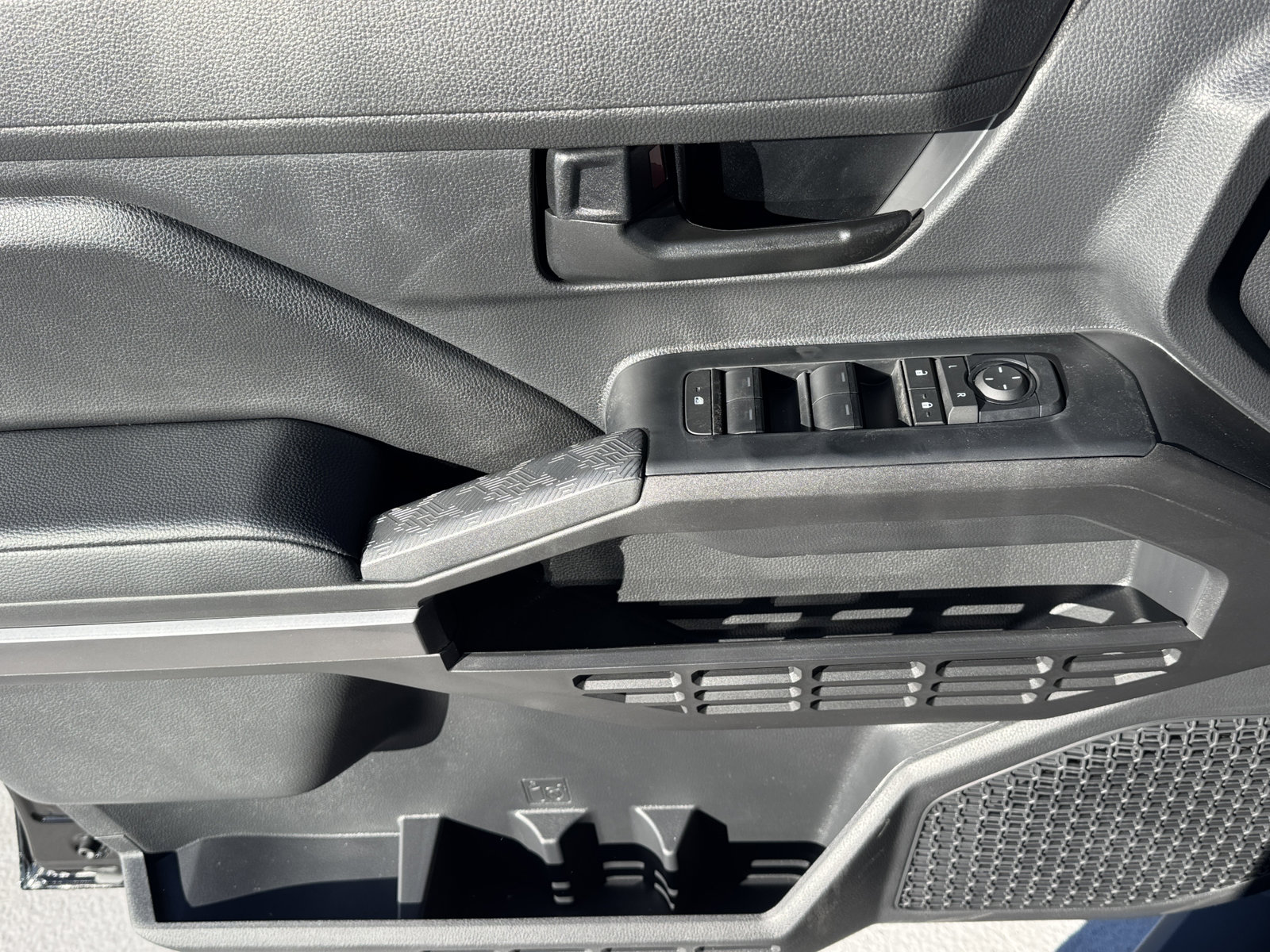 New 2026 Toyota Tacoma SR5 image 18