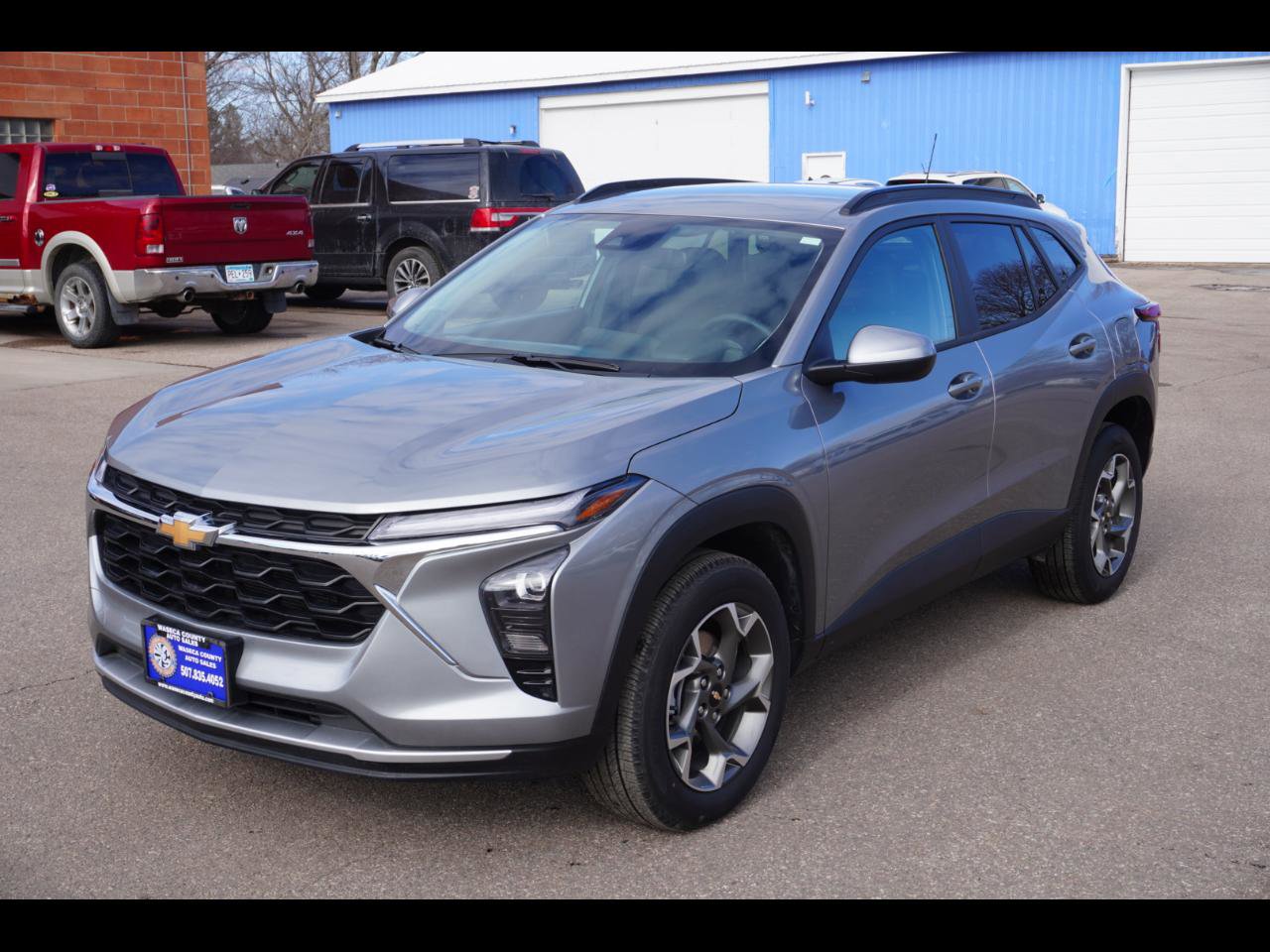 Used 2025 Chevrolet Trax LT w/ LT Convenience Package image 1