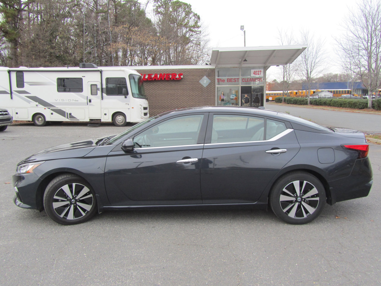 Used 2020 Nissan Altima 2.5 SV image 7