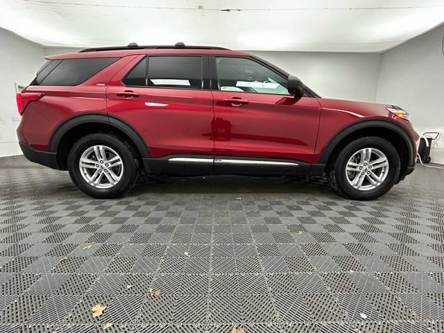 Used 2023 Ford Explorer XLT w/ Equipment Group 202A image 11
