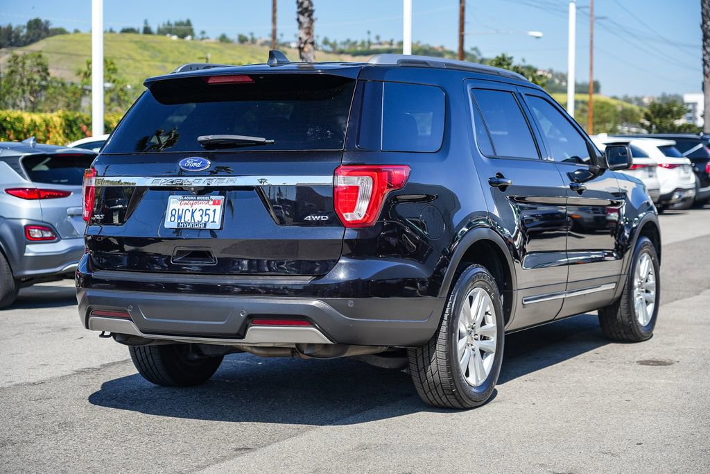 Used 2019 Ford Explorer XLT AWD/4WD image 8