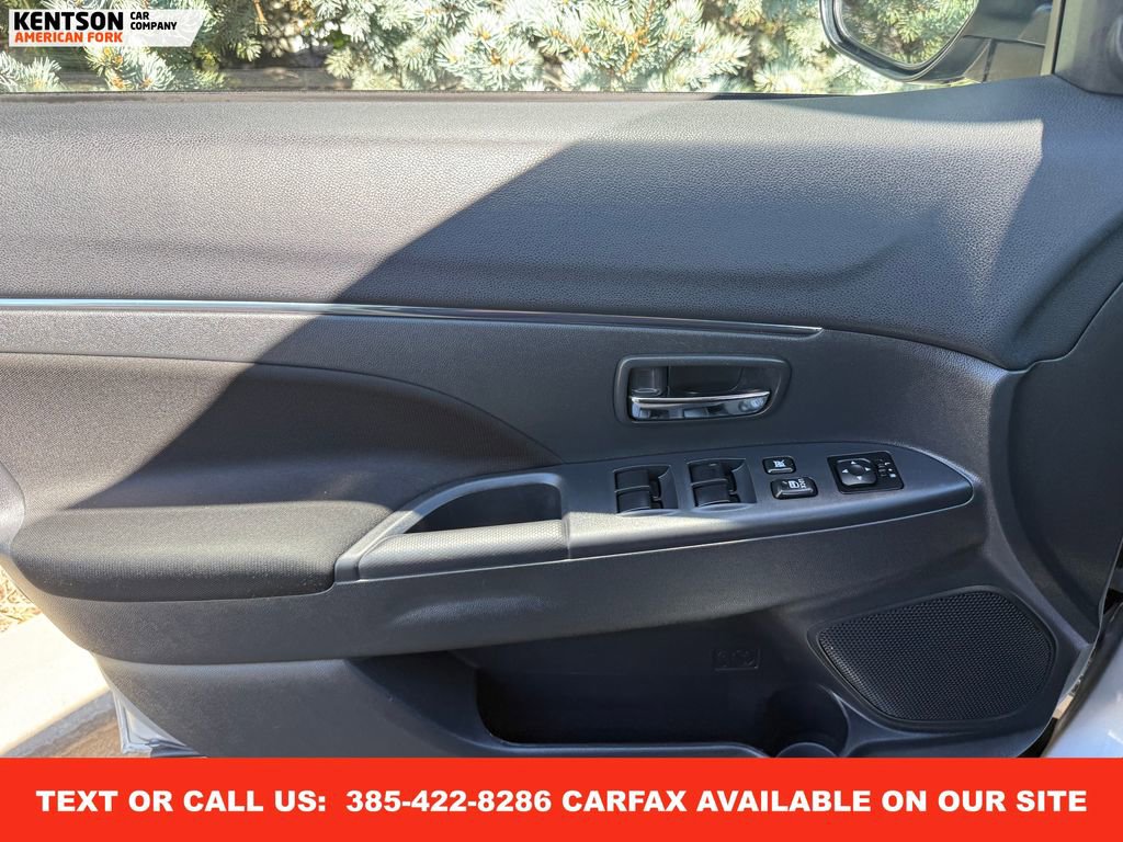 Used 2025 Mitsubishi Outlander Sport AWD image 19