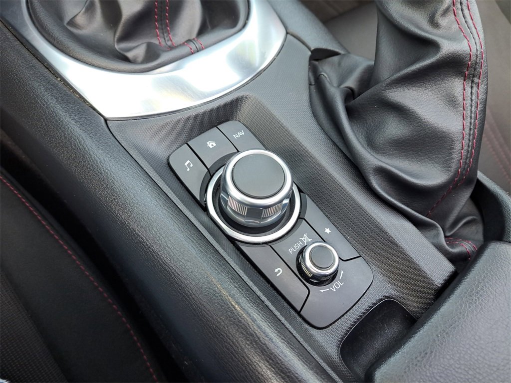 Used 2019 MAZDA MX-5 Miata RF Club w/ I-ACTIVSENSE Sport Package image 19