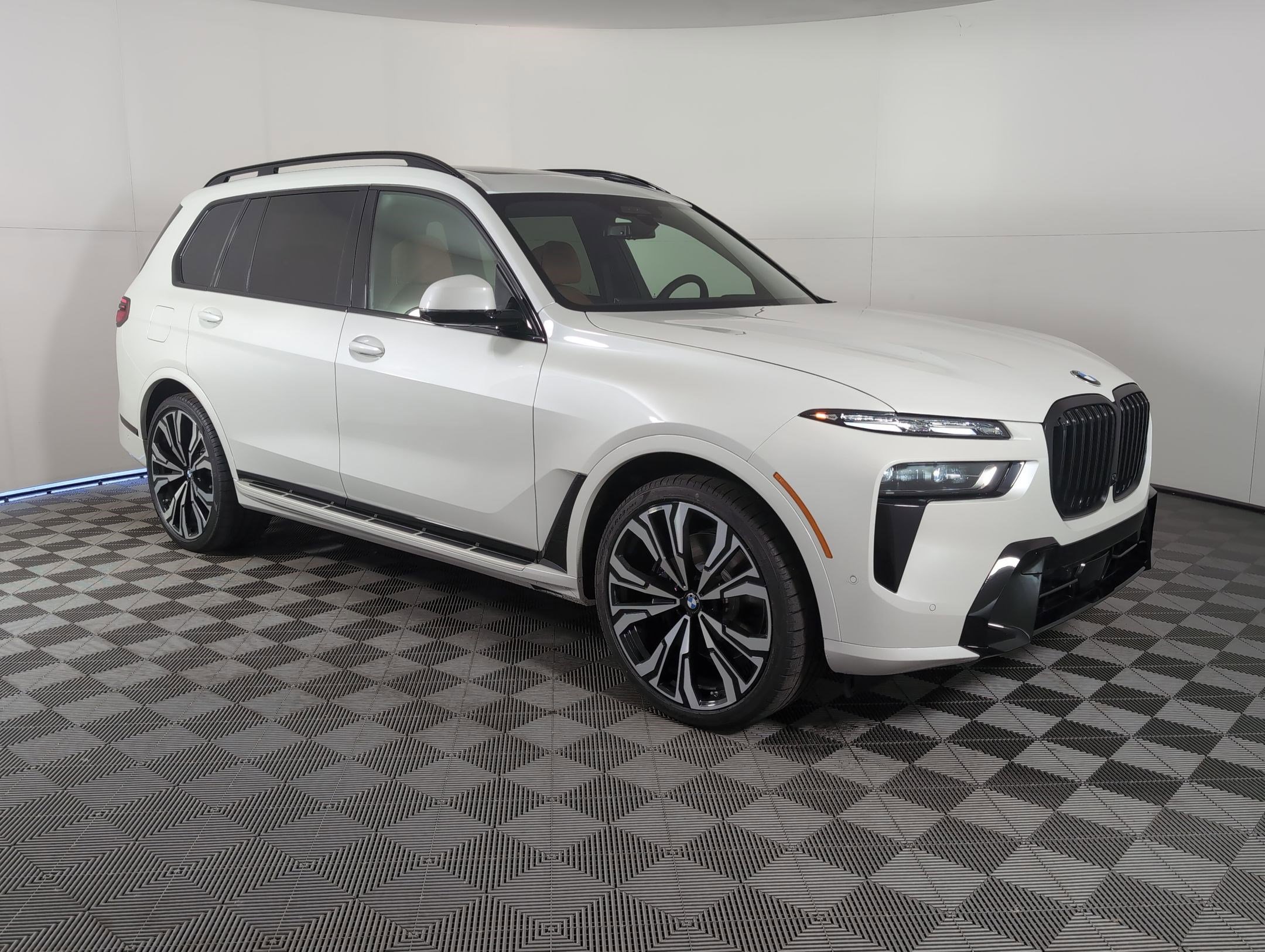 New 2026 BMW X7 xDrive40i w/ Executive Package image 6