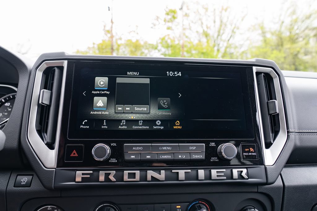 Used 2025 Nissan Frontier SV AWD/4WD image 16