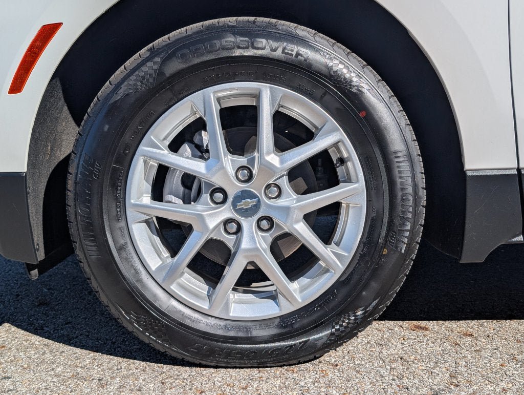 Used 2024 Chevrolet Equinox LT AWD/4WD image 38
