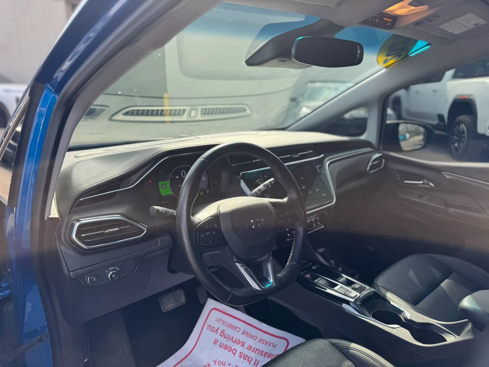 Used 2023 Chevrolet Bolt LT w/ Infotainment Package FWD image 10