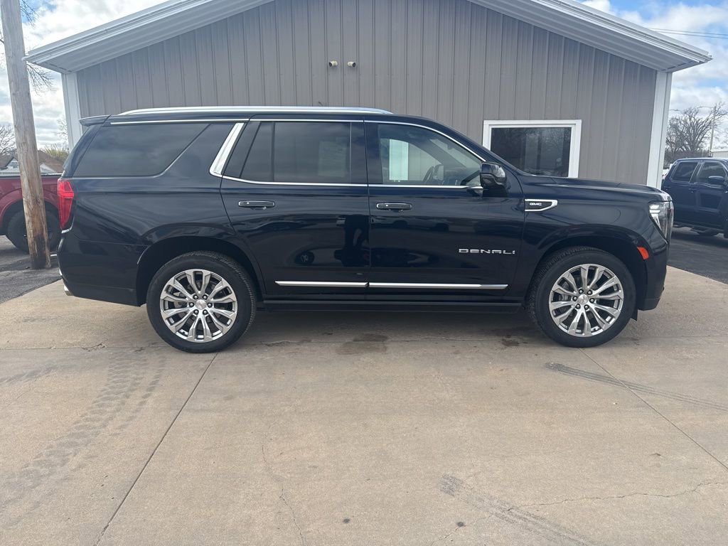 Used 2023 GMC Yukon Denali image 2