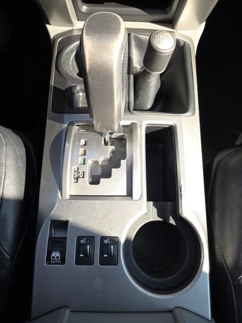 Used 2011 Toyota 4Runner SR5 w/ Premium Pkg w/Leather AWD/4WD image 18