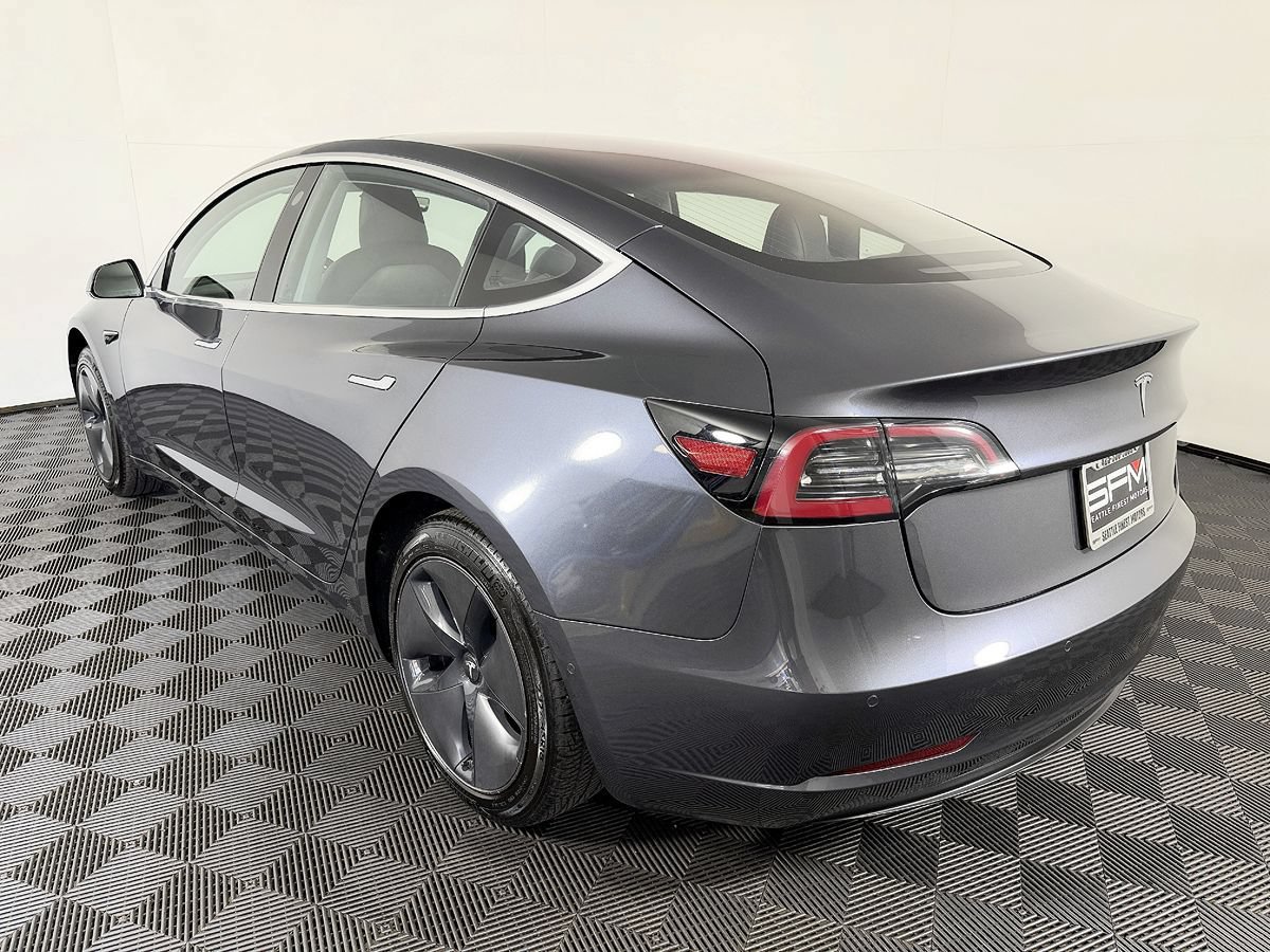 Used 2018 Tesla Model 3 Long Range RWD image 15