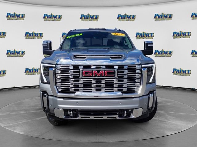 Used 2025 GMC Sierra 2500 Denali w/ Denali Reserve Package AWD/4WD image 13