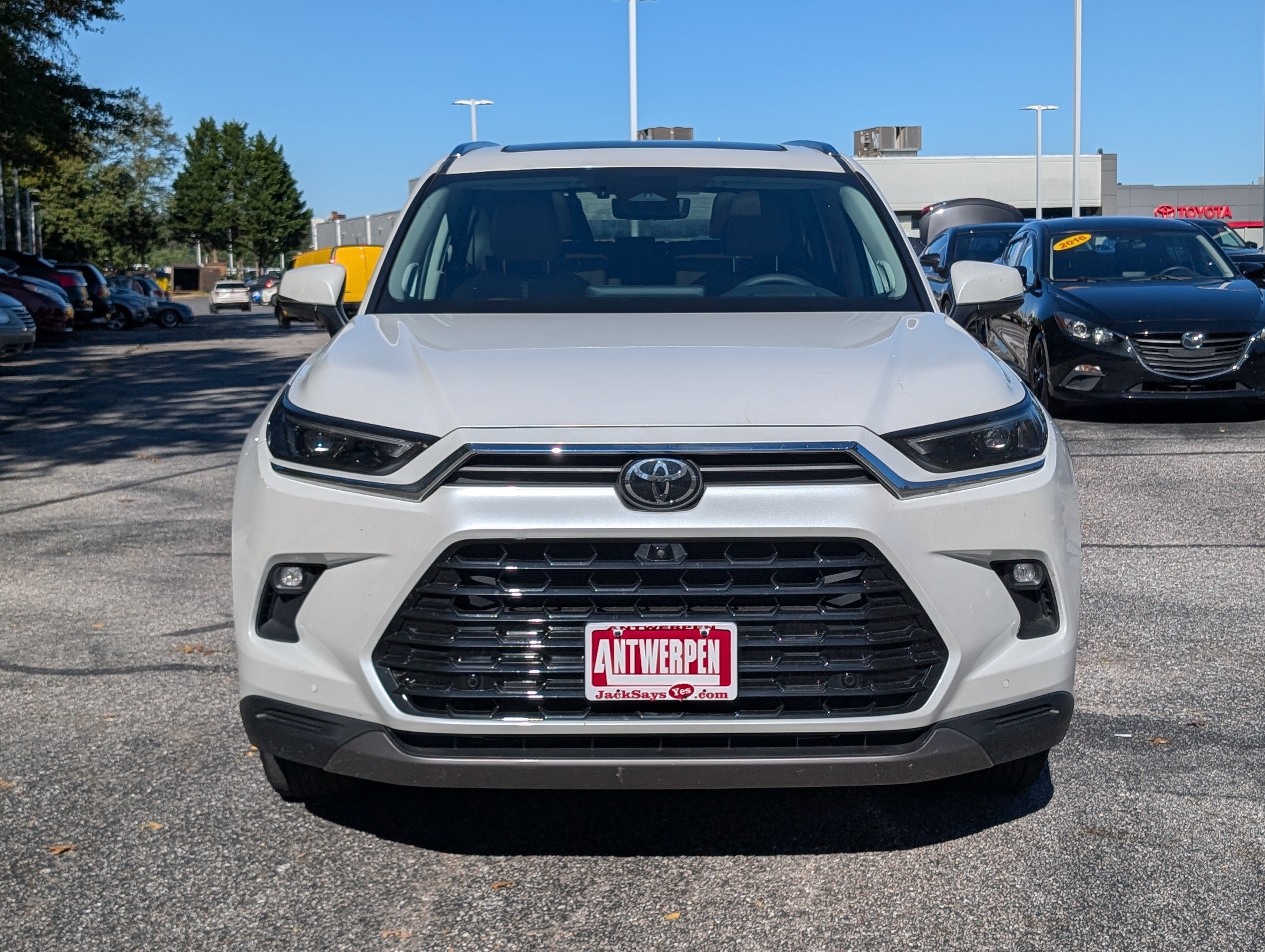 Used 2026 Toyota Grand Highlander AWD image 8