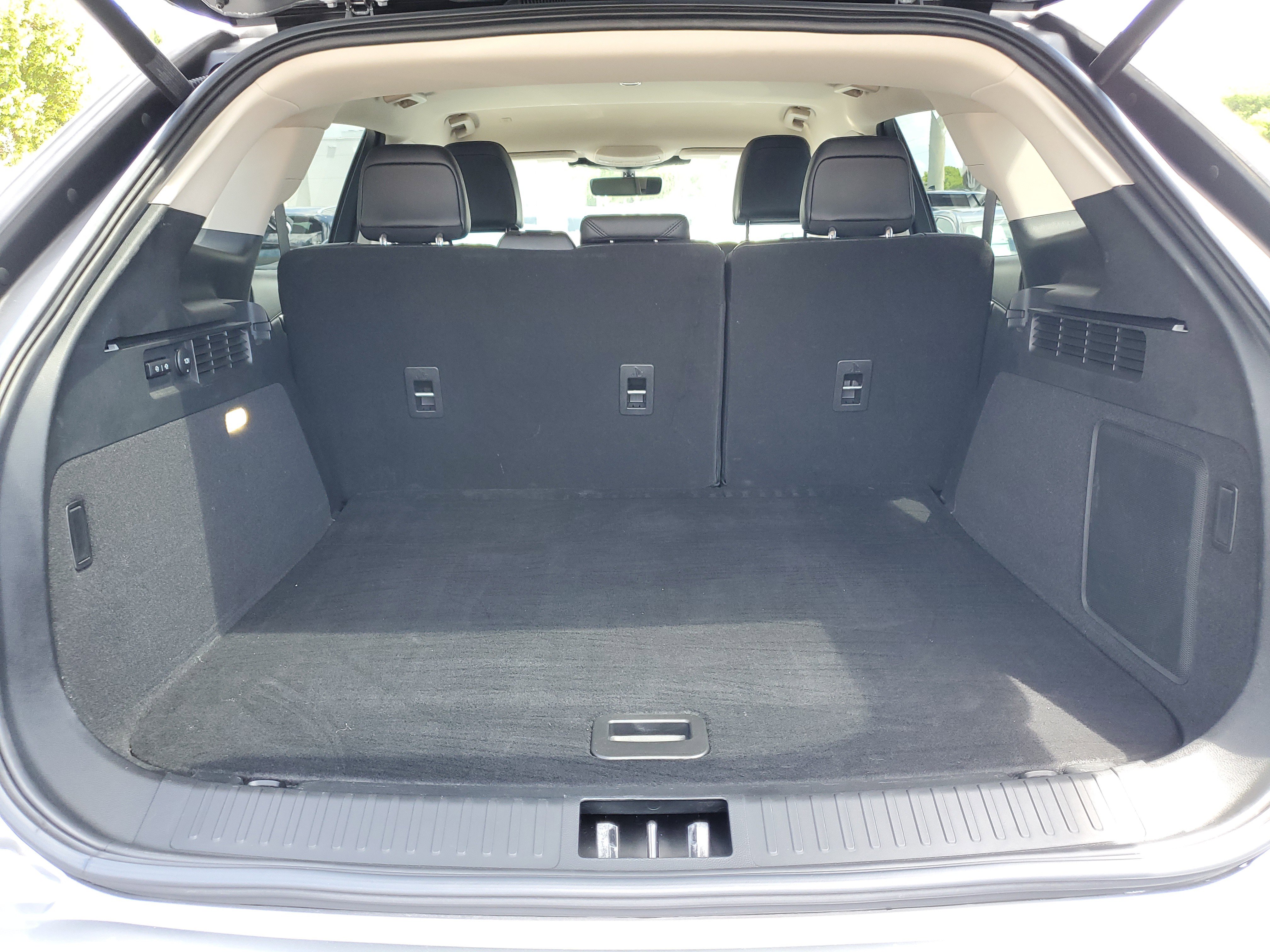 Certified 2023 Lincoln Nautilus AWD image 6