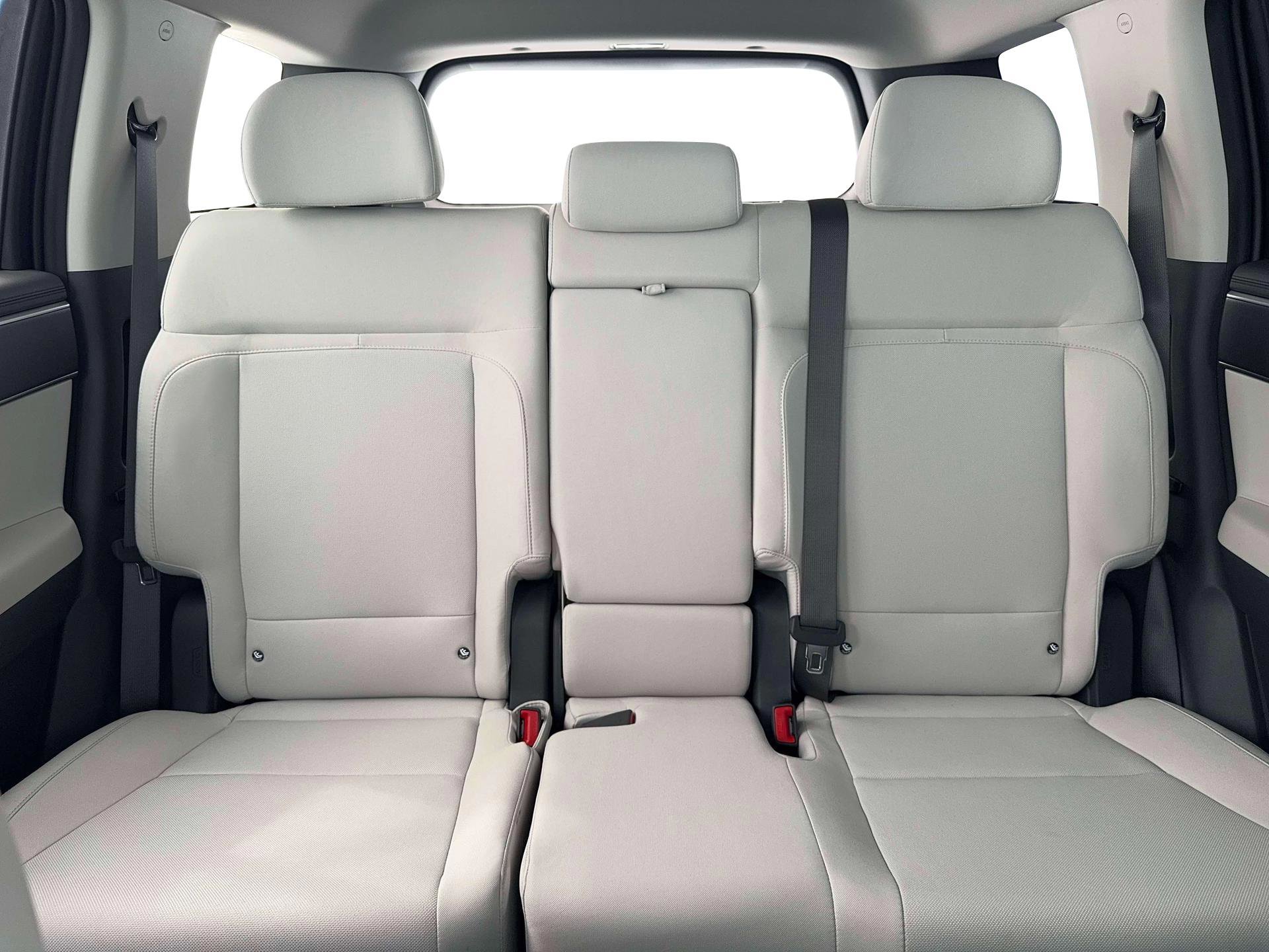 New 2026 Hyundai Santa Fe SE image 16