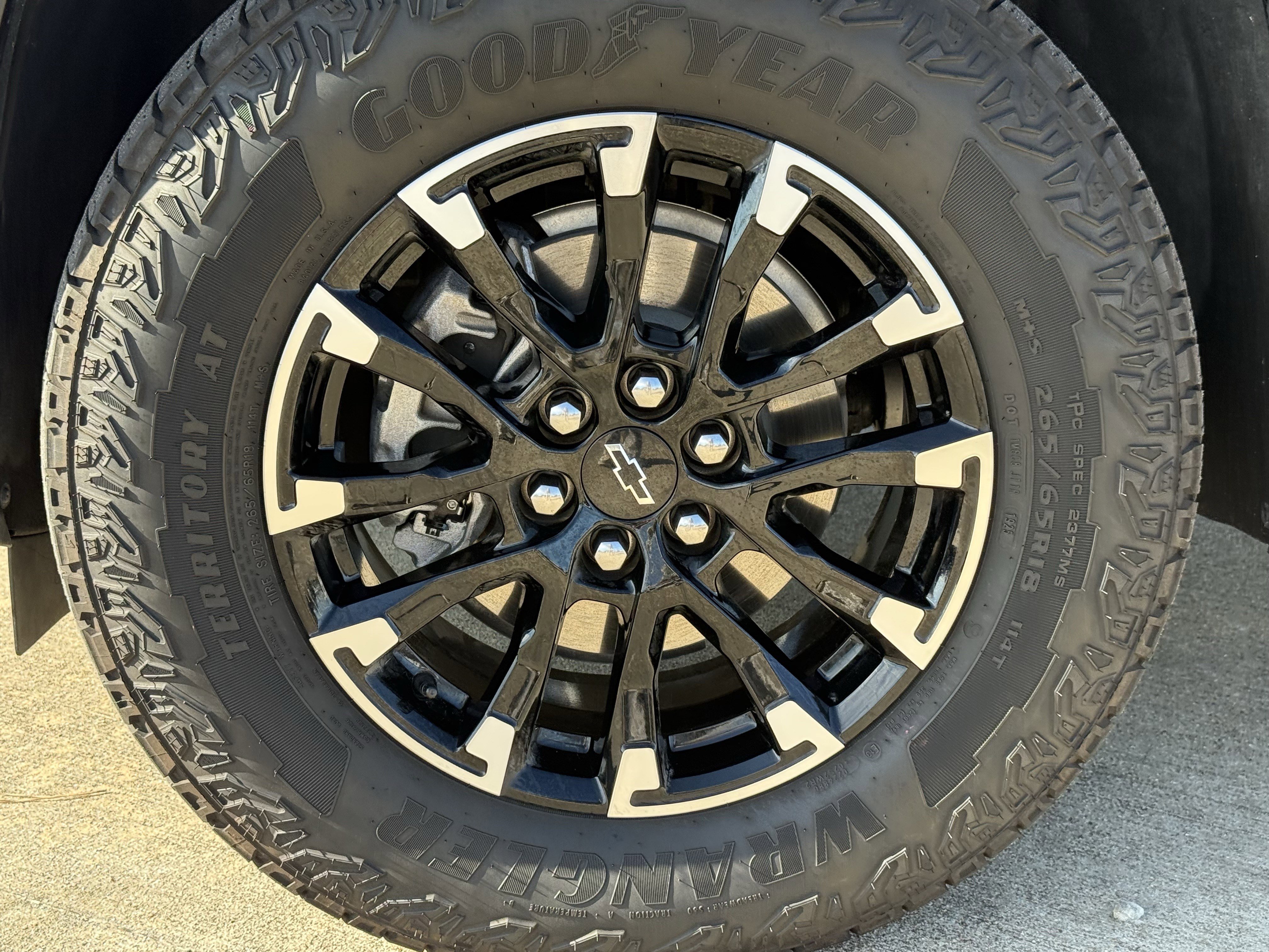 Used 2025 Chevrolet Traverse Z71 w/ Enhanced Driving Package image 12