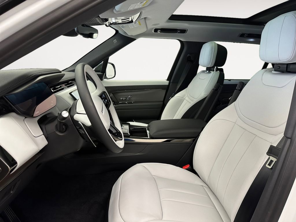 New 2026 Land Rover Range Rover Sport Dynamic SE AWD/4WD image 9