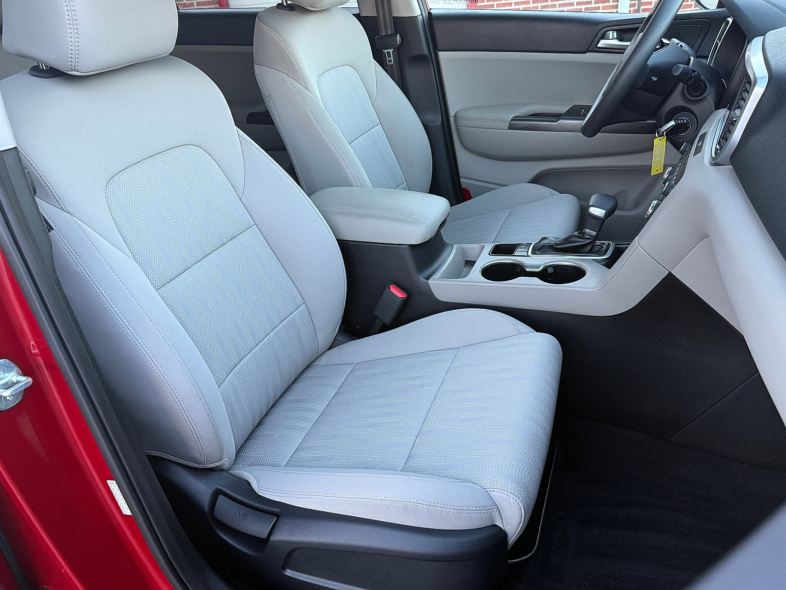 Used 2022 Kia Sportage LX image 35