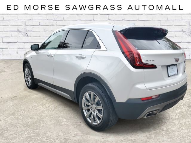 Certified 2022 Cadillac XT4 Premium Luxury w/ Enhanced Visibility Package image 2