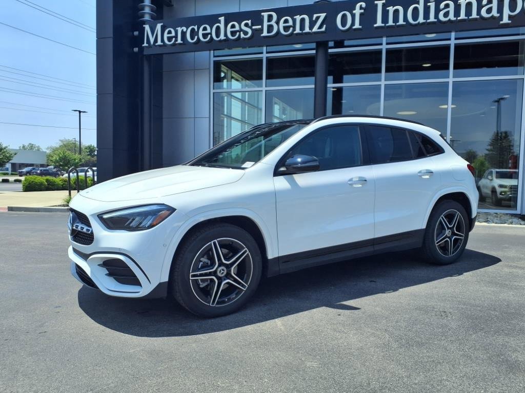 Certified 2025 Mercedes-Benz GLA 250 4MATIC image 2
